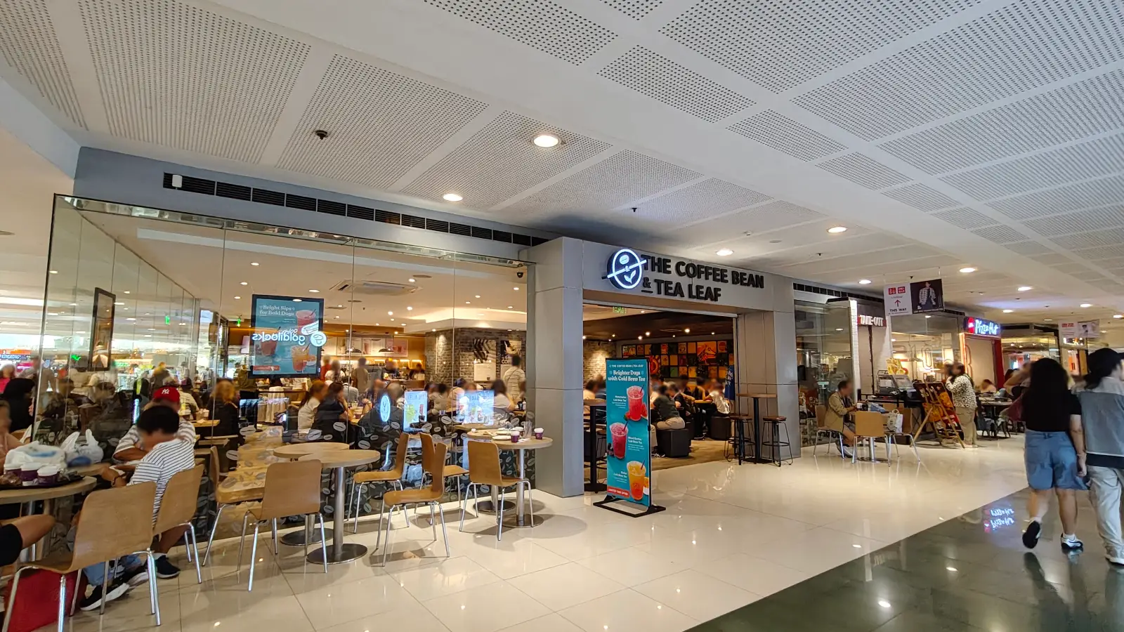 THE COFFEE BEAN & TEA LEAF in SM Megamall